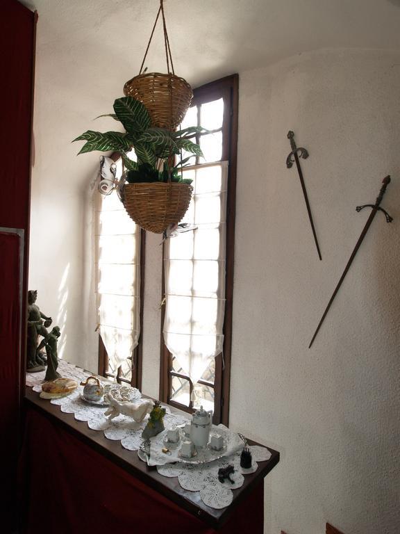 Le Petit Chateau Bed & Breakfast Dolceacqua Dış mekan fotoğraf